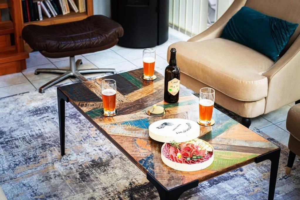 La Coquette ! Maison Au Coeur De La Bresse Avec Veranda Barbecue Garage Baby-Foot Et Barre De Son 외부 사진